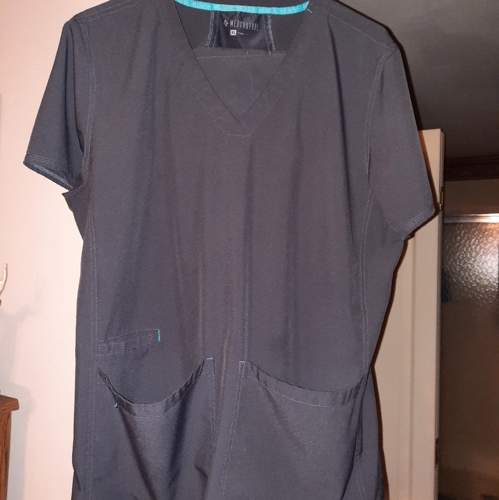 Women's scrub set